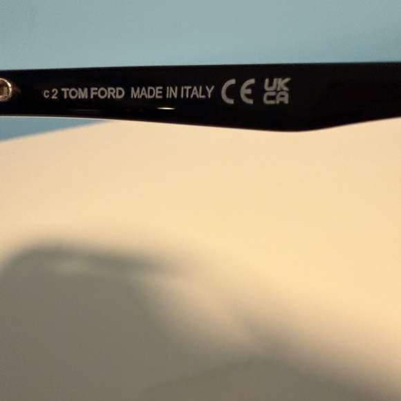 Tom Ford Isabella-02 TF915 Cat Eye Sunglasses Black Gradient - Picture 8 of 11